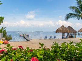 Sunset Cove Beach Resort, hotel in Key Largo