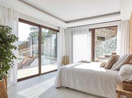 Foto di Hotel: 5 Bedrooms Luxury Villa with Swimming Pool in San Josep