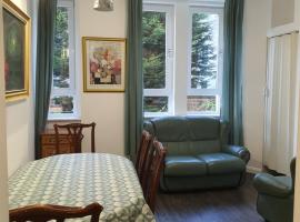 Hotel kuvat: EMERALD APARTMENT