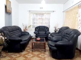 Hotel foto: 2 bedrooms appartement with furnished terrace and wifi at Vacoas Phoenix