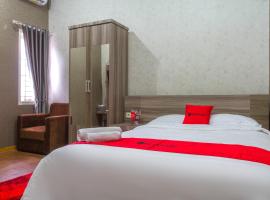 Hotel Photo: RedDoorz Plus near IPDN