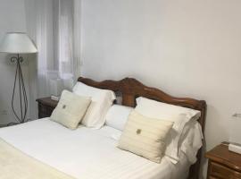 Chambre du couvent, hotel in Narbonne