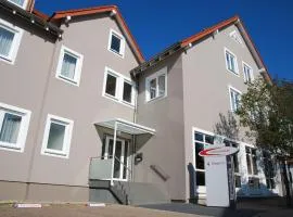 Walldorf Suites Boutique Hotel, hotel v mestu Walldorf