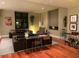 Hotel kuvat: Executive Suite in Downtown Strip
