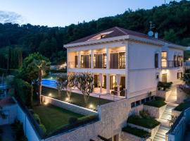 होटल की एक तस्वीर: Exclusive Villa Marnano - Split center