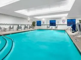 Holiday Inn & Suites Raleigh Cary by IHG
