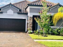 Hotel Photo: Luxury 4/3 Home in Gated Community