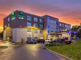 Holiday Inn Express Williamsburg by IHG