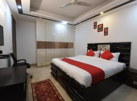 Hotel foto: Golden Bed and Breakfast- High Quality Rooms in South Ex-1 D Block