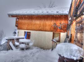 Фотография гостиницы: petite maison à Huez