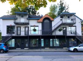 Hébergement Harvey, Hotel in Alma