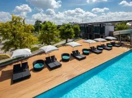 The VELO'S Hotel and Pumptrack