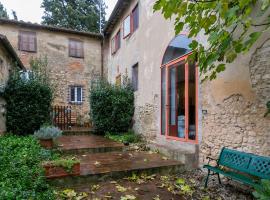 Хотел снимка: APARTMENT IN A STONE FAMILY HOUSE IN THE HEART OF CHIANTI CLASSICO