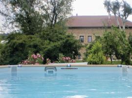 Hotel Photo: Stunning home in Peyrins w/ Sauna, 5 Bedrooms and Outdoor swimming pool