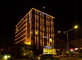 होटल की एक तस्वीर: Junlan Hotel