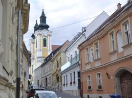 Hotel foto: Centrál Vendégház Székesfehérvár