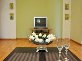 รูปภาพของโรงแรม: Apartment On Karbyshewa 1