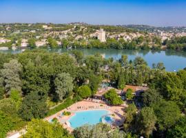 A picture of the hotel: Camping du Pont d'Avignon