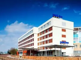 Park Inn by Radisson Peterborough, готель у місті Пітерборо