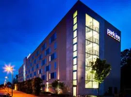 Park Inn by Radisson Frankfurt Airport, hotel in Frankfurt