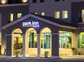 Park Inn by Radisson Dammam, hotel in Dammam