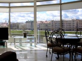 ホテル写真: Vilnius Apartment with panoramic river view