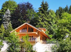 Hotel fotoğraf: Ferienhaus Chalet-Ettal