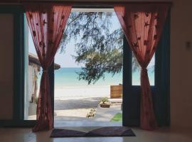 Maliblues Bed & Art Gallery, Hotel in Chumphon