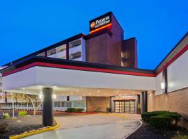 A picture of the hotel: Best Western Premier Kansas City Sports Complex Hotel