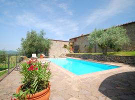 호텔 사진: Barbischio Villa Sleeps 6 Pool WiFi