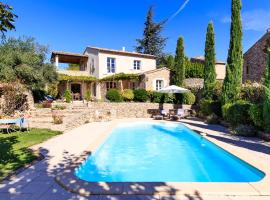 Фотографія готелю: Cabrieres-d'Avignon Villa Sleeps 7