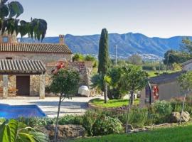 Hotel Foto: Roses Villa Sleeps 14 with Pool and Air Con