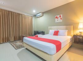 Foto di Hotel: RedDoorz Plus near Sepinggan Airport 3 Balikpapan