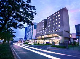 Fame Hotel Gading Serpong, hotel en Serpong
