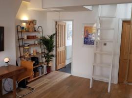 Ξενοδοχείο φωτογραφία: Covent Garden, Seven Dial's, 2 bed Loft Apartment