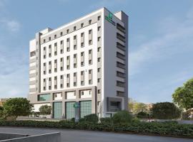 酒店照片: Holiday Inn Express Ahmedabad Prahlad Nagar, an IHG Hotel