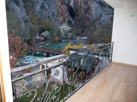 Villa Bunski biser – hotel w mieście Blagaj