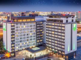 Фотография гостиницы: Holiday Inn Toronto International Airport, an IHG Hotel