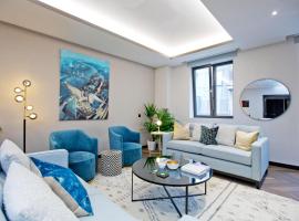 Hotel fotografie: Luxurious Apartments At Golden Square by Piccadilly