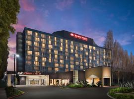 होटल की एक तस्वीर: Crowne Plaza San Francisco Airport, an IHG Hotel