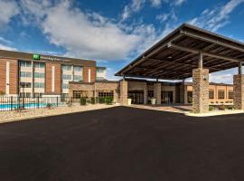 รูปภาพของโรงแรม: Holiday Inn Express Louisville Airport Expo Center, an IHG Hotel