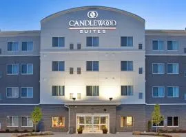 Candlewood Suites Kearney, an IHG Hotel, khách sạn ở Kearney