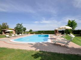 Hotel Photo: Castroncello Villa Sleeps 12 Pool Air Con WiFi