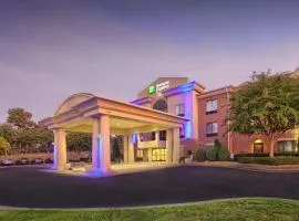 Holiday Inn Express Hotel & Suites Raleigh North - Wake Forest by IHG
