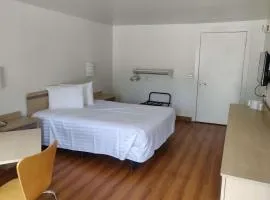 Travelodge by Wyndham Fayetteville