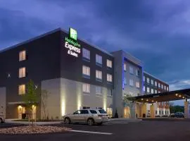 Holiday Inn Express & Suites by IHG Altoona, an IHG Hotel, hotel en Altoona