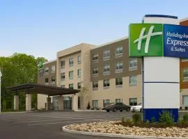 Holiday Inn Express & Suites by IHG Altoona by IHG