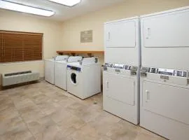 Candlewood Victoria by IHG