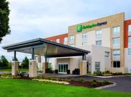 Holiday Inn Express Chesapeake - Norfolk, an IHG Hotel: Chesapeake şehrinde bir otel