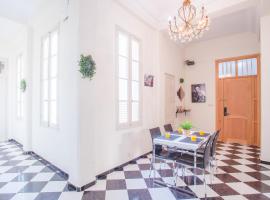 होटल की एक तस्वीर: appartement haussmannien centre ville Casablanca